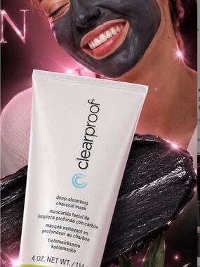 Deep-Cleansing Charcoal Mask — Black